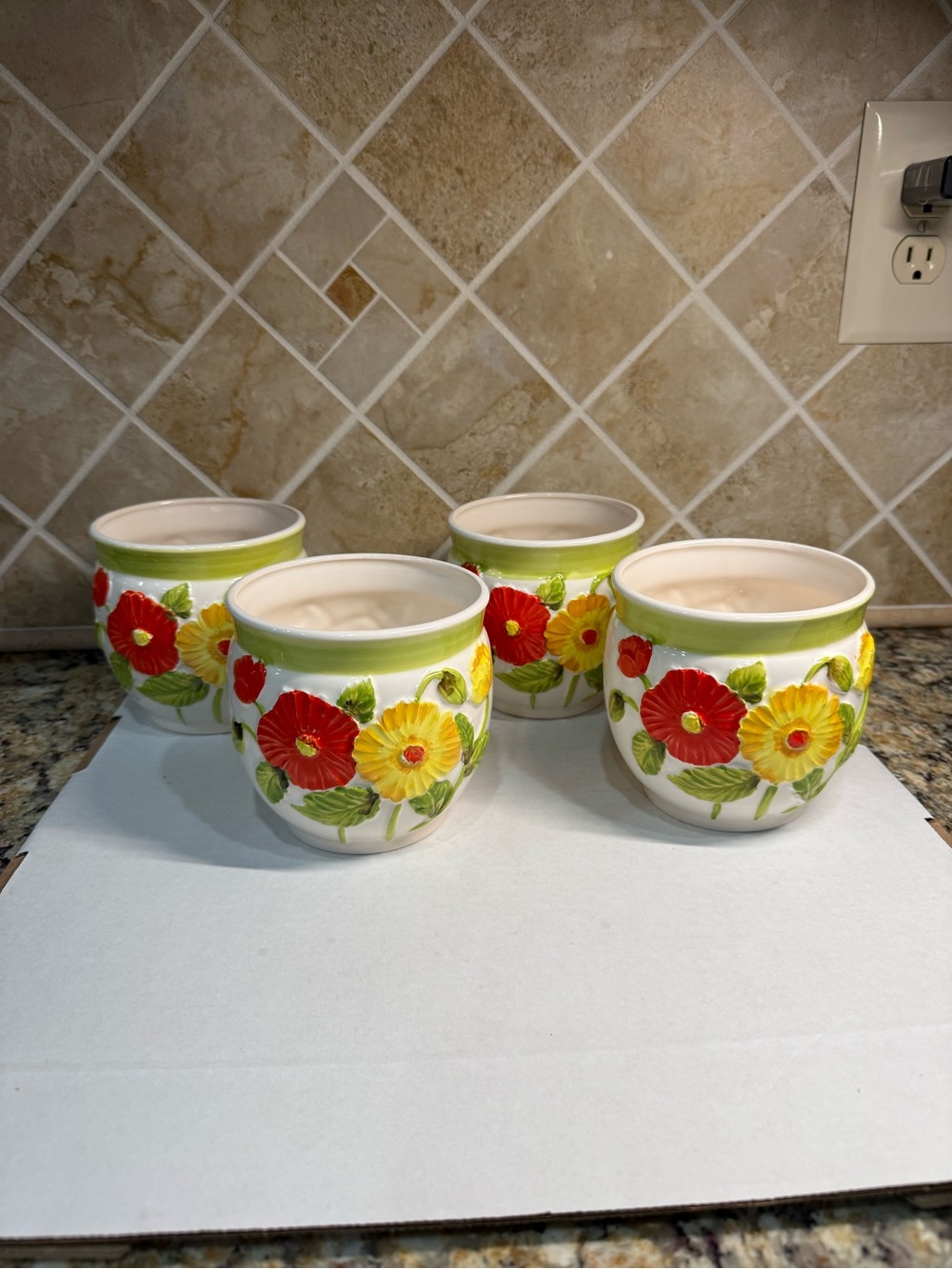 Vintage Lefton Japan #824 Set of 4 Floral Ceramic Planters Raised Poppy Flowers
